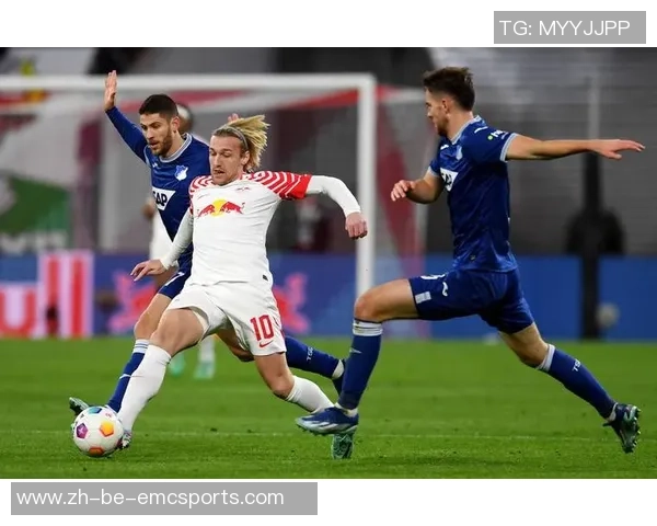 德甲第31轮焦点战多特蒙德迎战宿敌沙尔克04全场直播解析